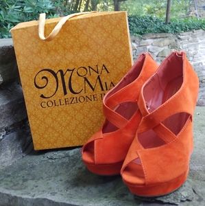 Orange criss-cross peep-toe wedge size 5.5